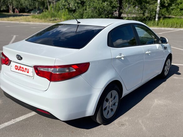 2014 Kia Rio 6-speed III, белый - вид 5