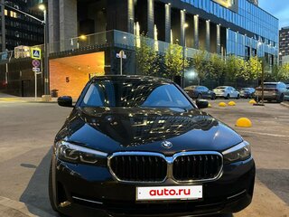 2021 BMW 5 серии 520d xDrive VII (G30/G31/G38) Рестайлинг, чёрный, 3900000 рублей, вид 3