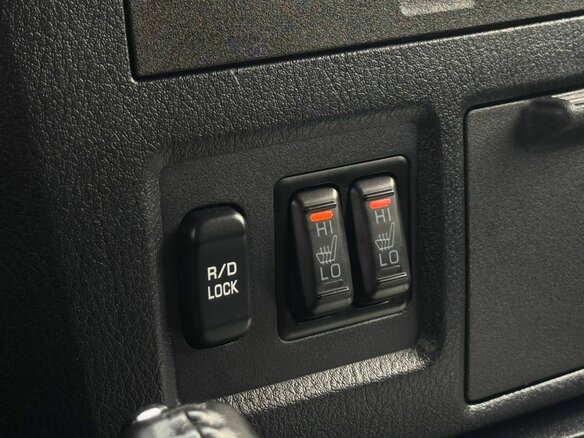 2012 Mitsubishi Pajero IV Рестайлинг 1, серебристый, 2299000 рублей - вид 25