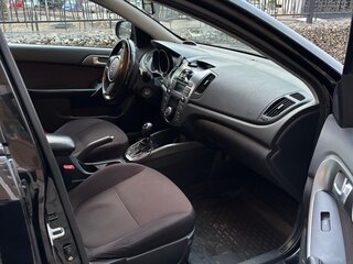 2012 Kia Cerato 6-speed II, чёрный, 950000 рублей, вид 5