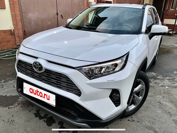 2019 Toyota RAV4 V (XA50), белый - вид 9