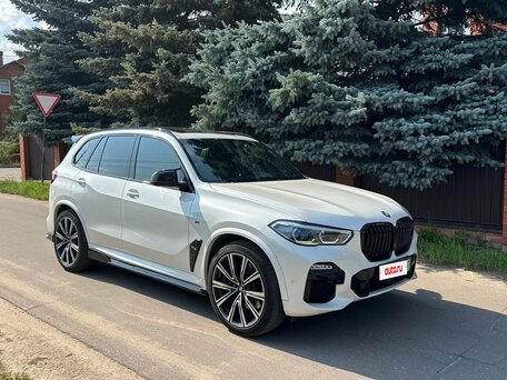 2020 BMW X5 30d IV (G05/G18), белый, 6750000 рублей, вид 4
