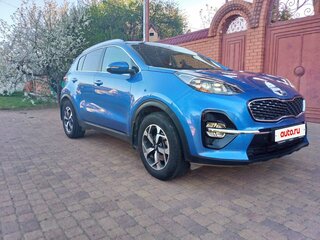 2018 Kia Sportage IV Рестайлинг, синий, 1700000 рублей, вид 2