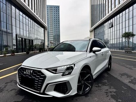 2023 Audi A3 Sportback 35 TFSI IV (8Y), белый, 2190000 рублей, вид 2