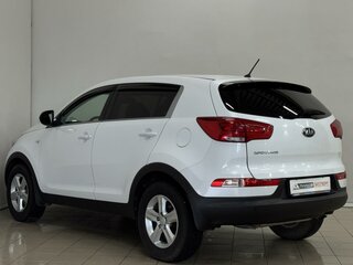 2015 Kia Sportage III Рестайлинг, белый, 1549000 рублей, вид 3
