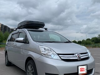 2014 Toyota ISis I Рестайлинг, серебристый, 1615000 рублей, вид 1