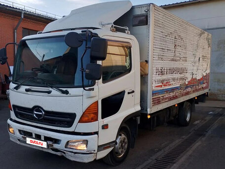 2002 Hino Series 500 (Ranger), белый, 1700000 рублей, вид 1