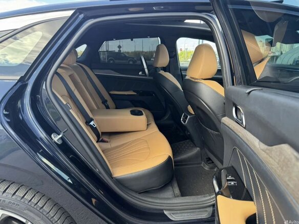 2020 Kia K5 III, синий, 2000000 рублей - вид 4