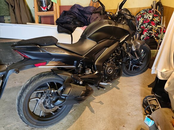 2021 Bajaj Dominar 400, чёрный, 290000 рублей - вид 6