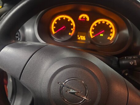2012 Opel Corsa D Рестайлинг II, белый, 495000 рублей, вид 3