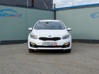 2017 Kia Ceed II Рестайлинг, белый, 1164000 рублей, вид 2