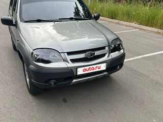 2011 Chevrolet Niva I Рестайлинг, серый, 650000 рублей, вид 5