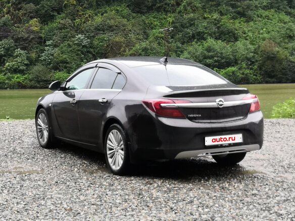 2013 Opel Insignia I Рестайлинг, коричневый, 1030000 рублей - вид 2