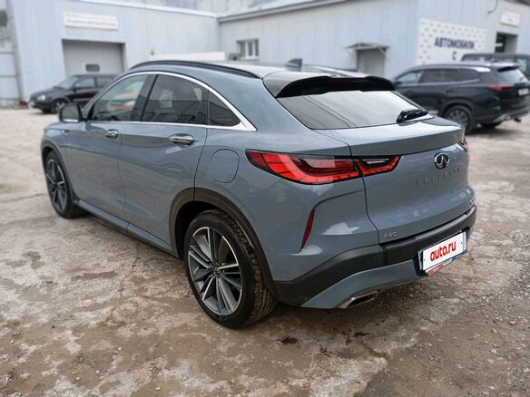 2021 Infiniti QX55, серый, 3312195 рублей - вид 3