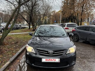 2011 Toyota Corolla X (E140, E150) Рестайлинг, чёрный, 1350000 рублей, вид 3
