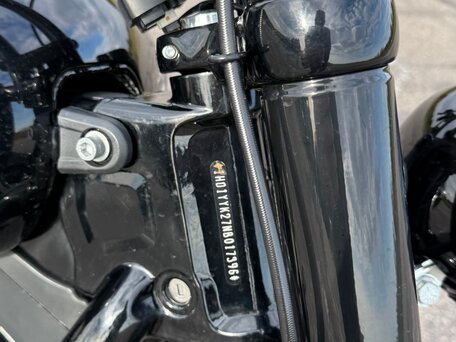 2021 Harley-Davidson Street Bob, чёрный, 990000 рублей, вид 4