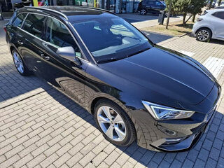 2023 SEAT Leon IV, чёрный, 2750000 рублей, вид 4