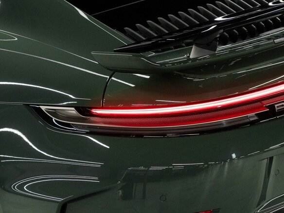 2026 Porsche 911 Turbo S VIII (992) Рестайлинг, зелёный, 39000000 рублей - вид 6