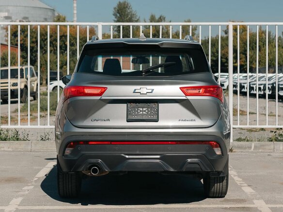 2022 Chevrolet Captiva II, серый - вид 5