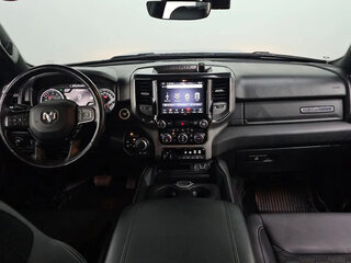 2021 Ram 1500 Quad Cab V, голубой, 5900000 рублей, вид 4
