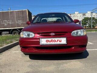 1998 Kia Sephia II, красный, 300000 рублей, вид 3