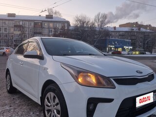 2017 Kia Rio IV, белый, 980000 рублей, вид 1