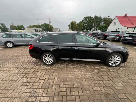 2023 Skoda Superb III Рестайлинг, серый, 2499000 рублей, вид 3