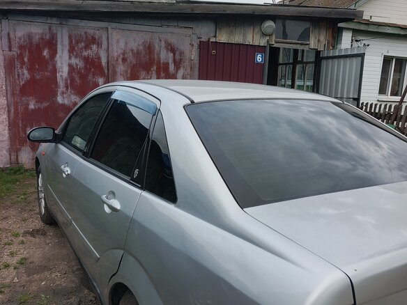 2004 Ford Focus I Рестайлинг, серебристый, 220000 рублей - вид 2