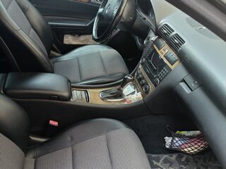 2006 Mercedes-Benz C-Класс 230 II (W203) Рестайлинг, чёрный, 1100000 рублей, вид 5