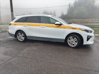 2021 Kia Ceed III, белый, 1000000 рублей, вид 2