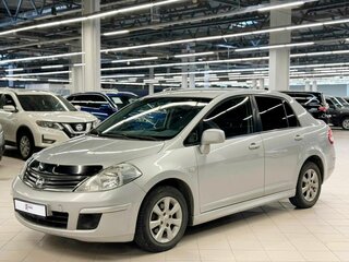 2011 Nissan Tiida I Рестайлинг, серебристый, 618000 рублей, вид 1