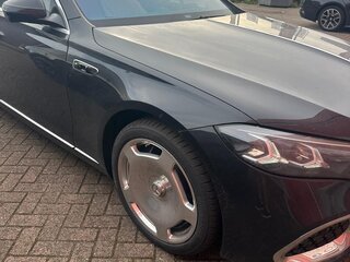 2026 Mercedes-Benz Maybach S-Класс 680 II (Z223) Рестайлинг, чёрный, 45900000 рублей, вид 4