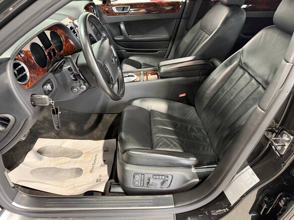 2007 Bentley Continental Flying Spur, чёрный, 2790000 рублей - вид 26