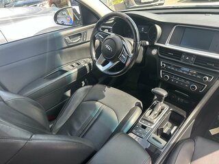 2020 Kia Optima IV Рестайлинг, белый, 1945000 рублей, вид 5