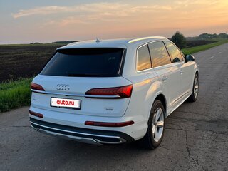 2021 Audi Q7 45 TDI II (4M) Рестайлинг, белый, 7700000 рублей, вид 3