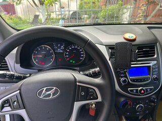 2014 Hyundai Solaris I, белый, 810000 рублей, вид 4