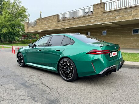 2025 BMW M5 VII (G90), зелёный, 14900000 рублей, вид 3