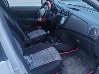 2017 Renault Logan II, белый, 415000 рублей, вид 5