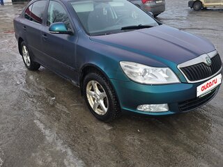 2011 Skoda Octavia II (A5) Рестайлинг, серебристый, 390000 рублей, вид 2