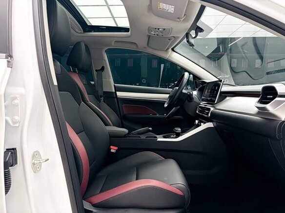 2022 Geely Binyue I Рестайлинг, белый, 1220000 рублей - вид 12