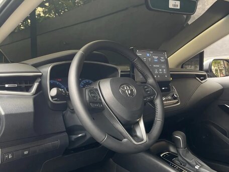 2022 Toyota Corolla XII (E210), серебристый, 1550000 рублей, вид 5