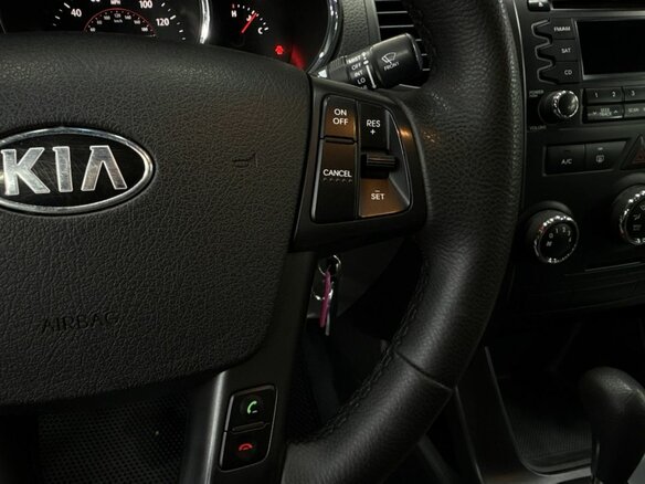 2010 Kia Sorento II, чёрный, 1119900 рублей - вид 10