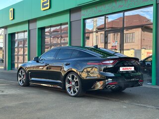 2018 Kia Stinger I, чёрный, 3100000 рублей, вид 3