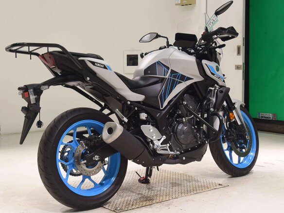 2025 Yamaha MT-03, белый, 665000 рублей - вид 5