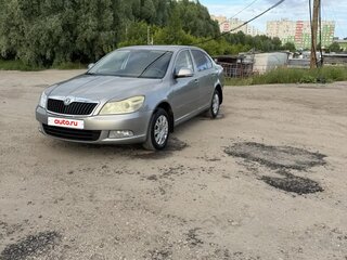 2011 Skoda Octavia II (A5) Рестайлинг, серый, 540000 рублей, вид 1