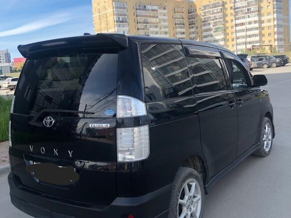 2007 Toyota Voxy II (R70), чёрный, 1150000 рублей - вид 2