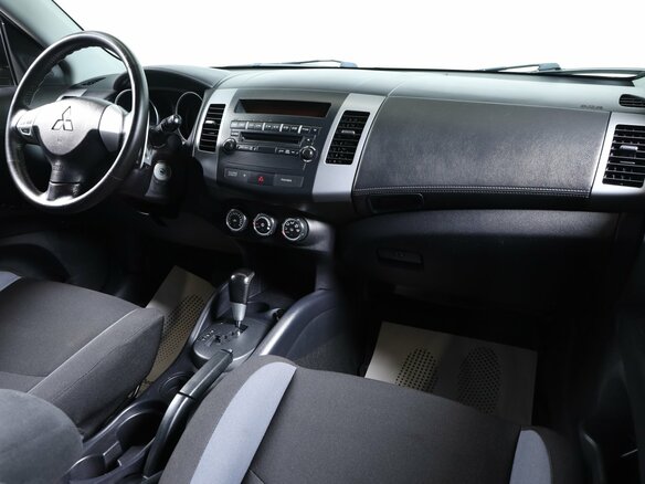 2010 Mitsubishi Outlander II Рестайлинг, чёрный, 1449000 рублей - вид 8