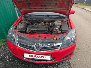 2008 Opel Astra H Рестайлинг, красный, 300000 рублей, вид 2