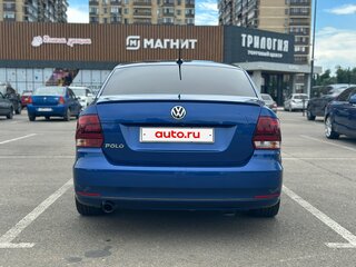 2019 Volkswagen Polo V Рестайлинг, синий, 1575000 рублей, вид 5