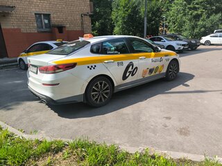 2019 Kia Optima IV Рестайлинг, белый, 1200000 рублей, вид 2